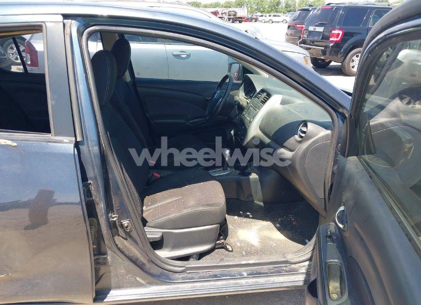 Photo 5 of 2016 Nissan Versa 1.6 SL (VIN 3N1CN7AP9GL883874)