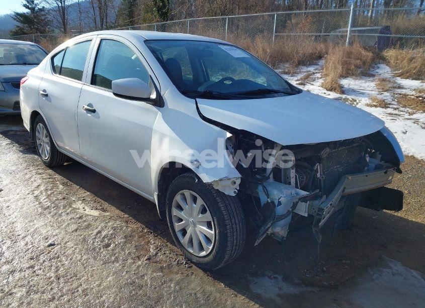 Photo 6 of 2016 Nissan Versa 1.6 S (VIN 3N1CN7AP9GL894132)