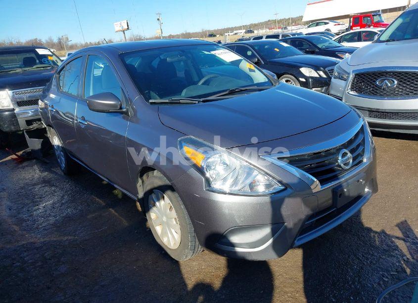 2017 Nissan Versa 1.6 SV (VIN 3N1CN7AP9HL806360) main photo