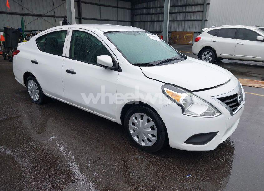 2017 Nissan Versa 1.6 S+ (VIN 3N1CN7AP9HL856143) main photo