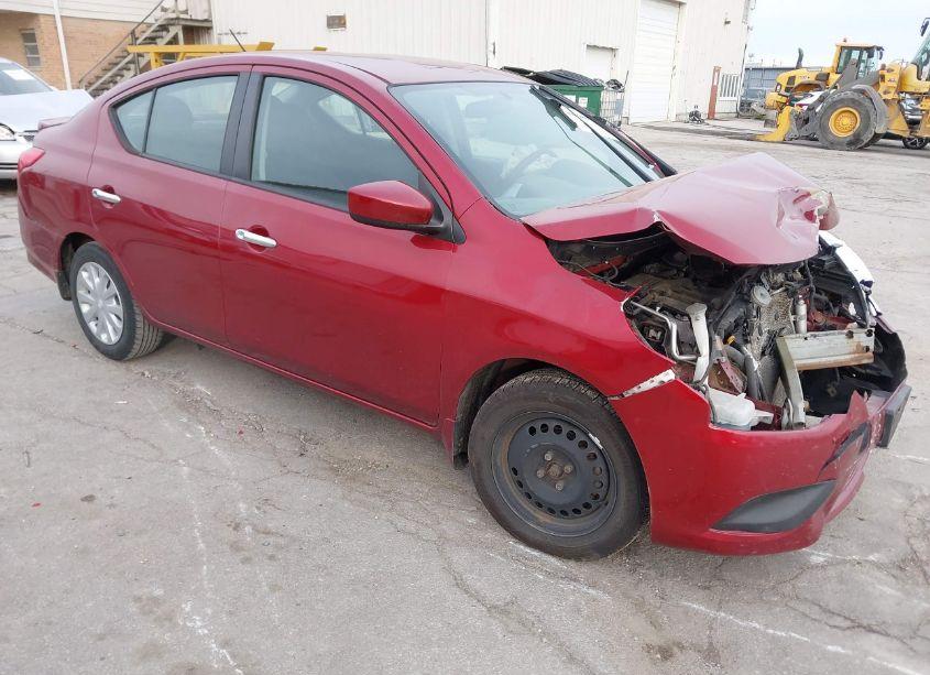 2017 Nissan Versa 1.6 SV (VIN 3N1CN7AP9HL862041) main photo