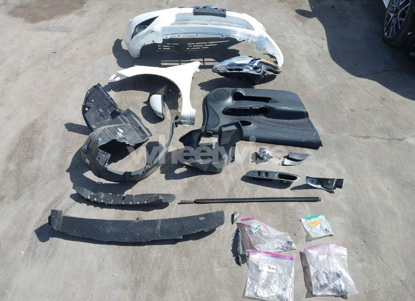 Photo 12 of 2017 Nissan Versa 1.6 SL (VIN 3N1CN7AP9HL869944)