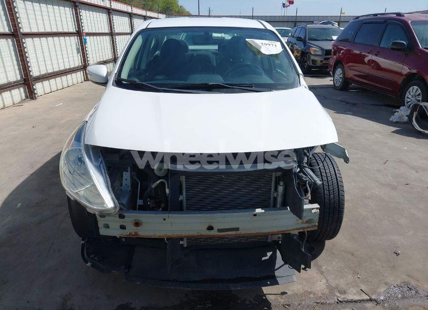 Photo 6 of 2017 Nissan Versa 1.6 SL (VIN 3N1CN7AP9HL869944)