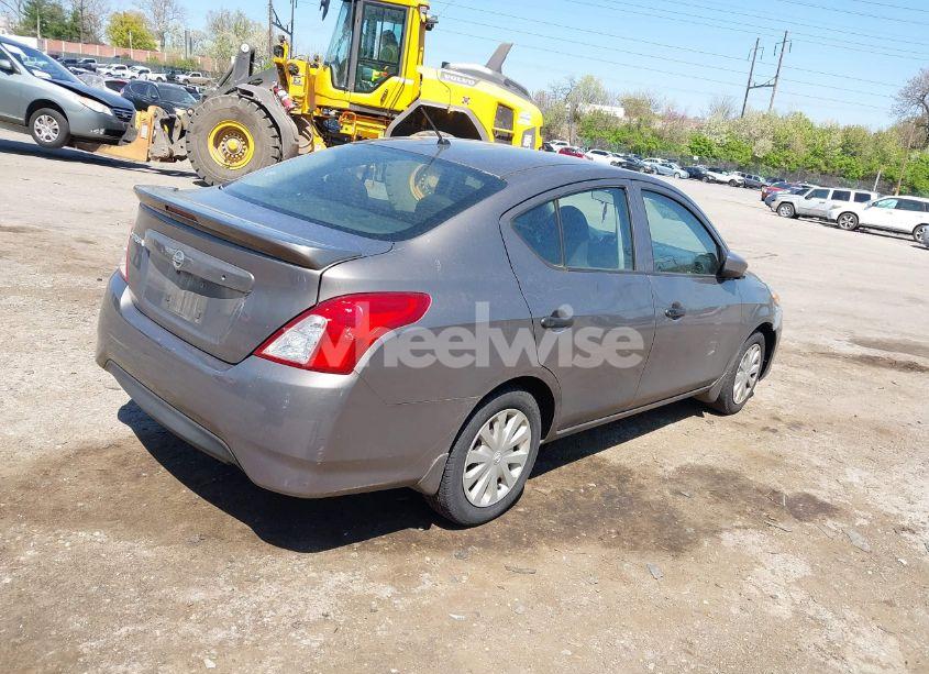 Photo 4 of 2017 Nissan Versa 1.6 S+ (VIN 3N1CN7AP9HL895170)