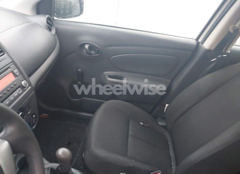 Photo 5 of 2017 Nissan Versa 1.6 S (VIN 3N1CN7AP9HL903042)