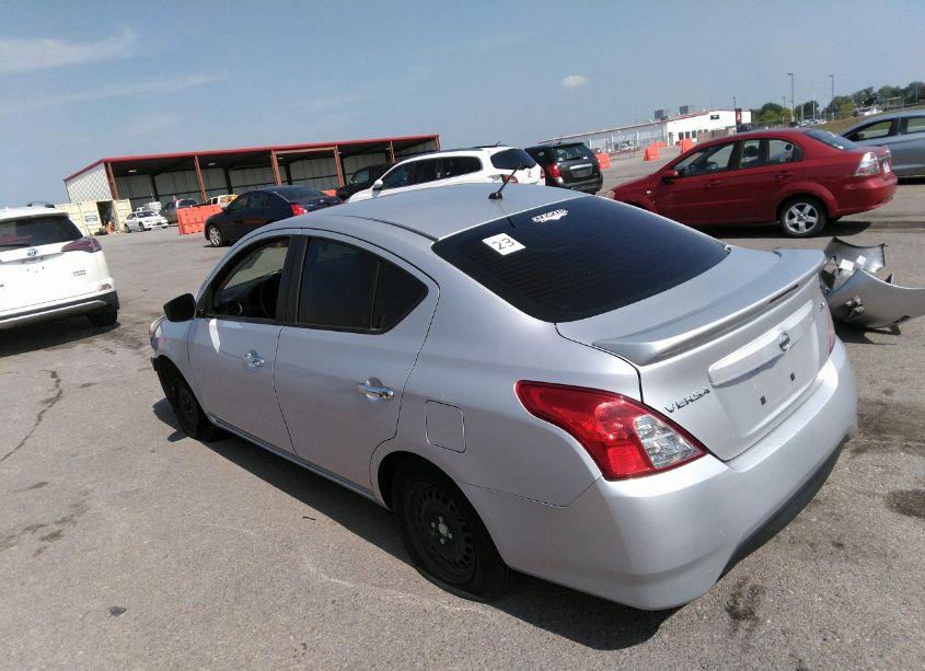 Photo 3 of 2018 Nissan Versa 1.6 SV (VIN 3N1CN7AP9JK436362)