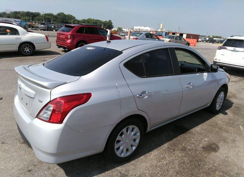 Photo 4 of 2018 Nissan Versa 1.6 SV (VIN 3N1CN7AP9JK436362)