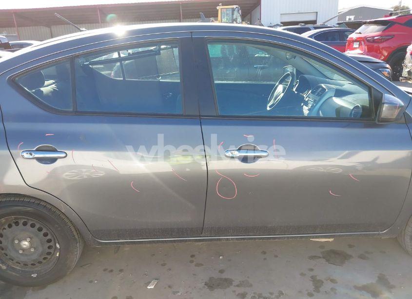 Photo 14 of 2018 Nissan Versa 1.6 SV (VIN 3N1CN7AP9JL813735)