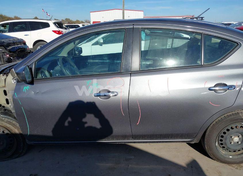 Photo 15 of 2018 Nissan Versa 1.6 SV (VIN 3N1CN7AP9JL813735)