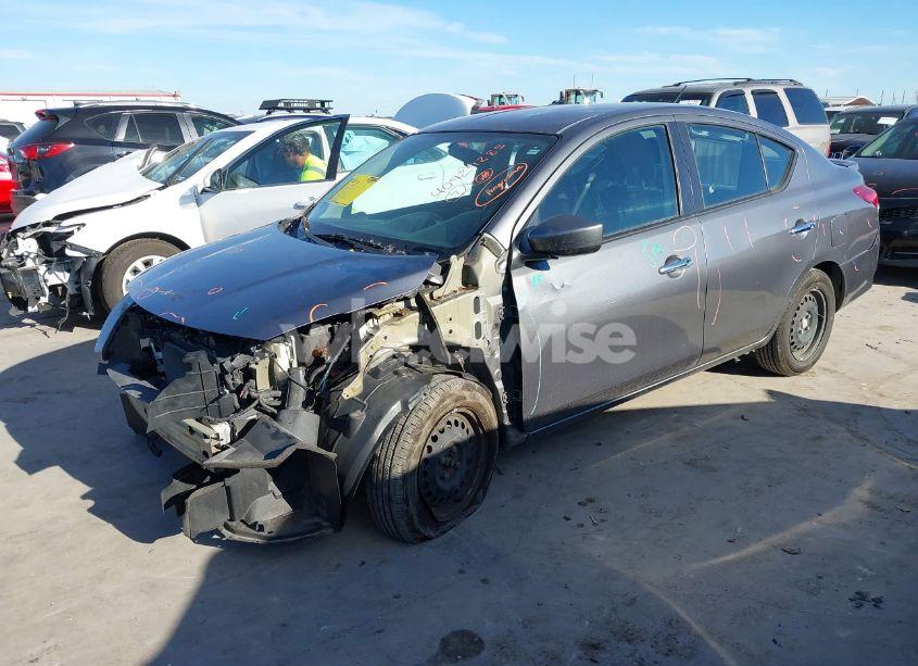 Photo 2 of 2018 Nissan Versa 1.6 SV (VIN 3N1CN7AP9JL813735)