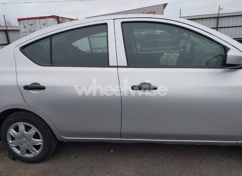Photo 13 of 2018 Nissan Versa 1.6 S+ (VIN 3N1CN7AP9JL829689)