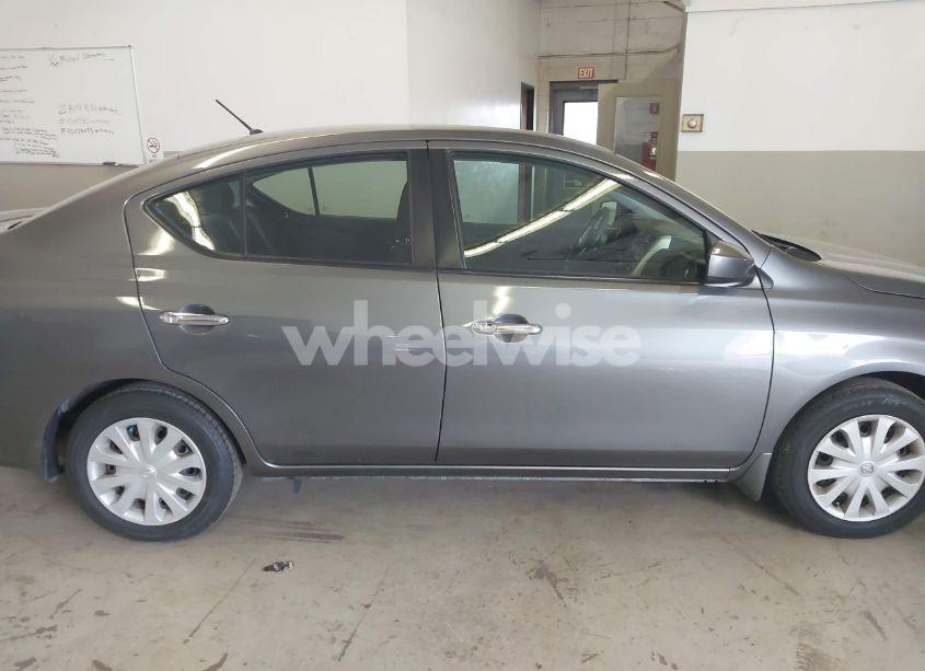 Photo 13 of 2018 Nissan Versa 1.6 SV (VIN 3N1CN7AP9JL832558)