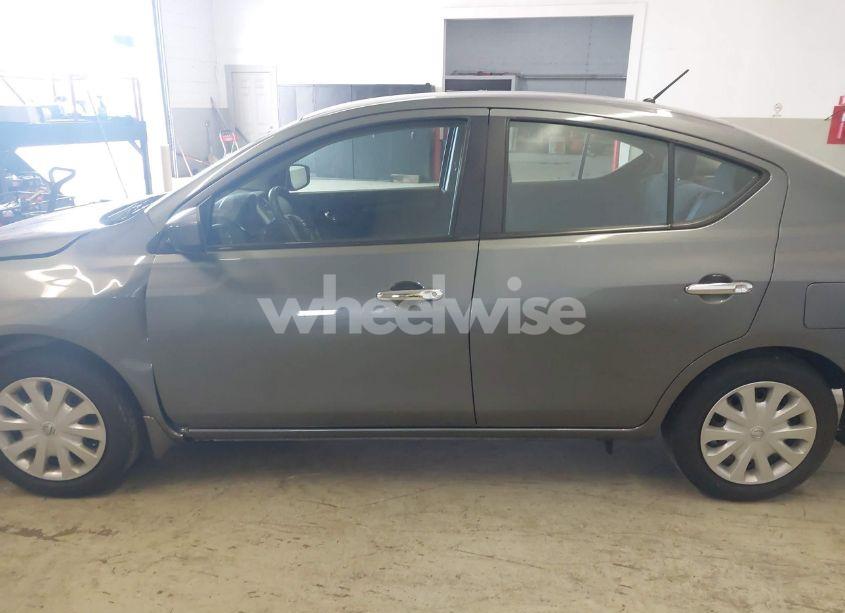 Photo 14 of 2018 Nissan Versa 1.6 SV (VIN 3N1CN7AP9JL832558)