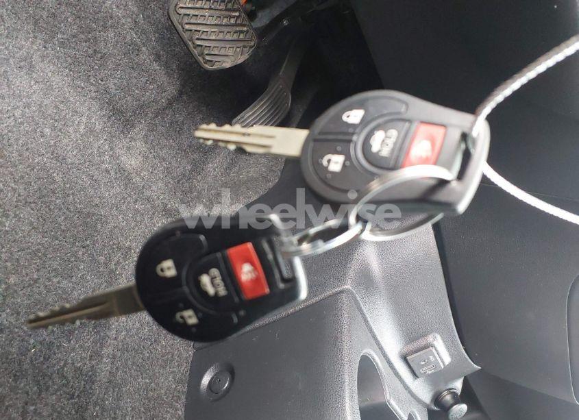 Photo 17 of 2018 Nissan Versa 1.6 SV (VIN 3N1CN7AP9JL832558)