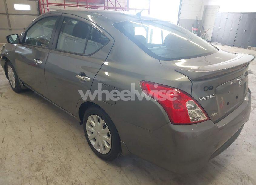 Photo 3 of 2018 Nissan Versa 1.6 SV (VIN 3N1CN7AP9JL832558)