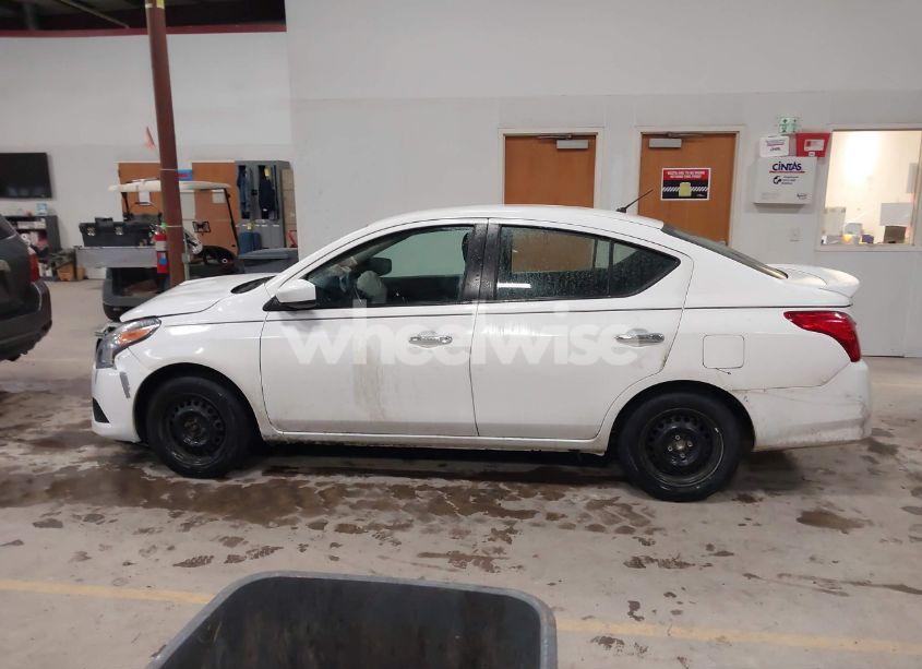Photo 14 of 2018 Nissan Versa 1.6 SV (VIN 3N1CN7AP9JL839266)