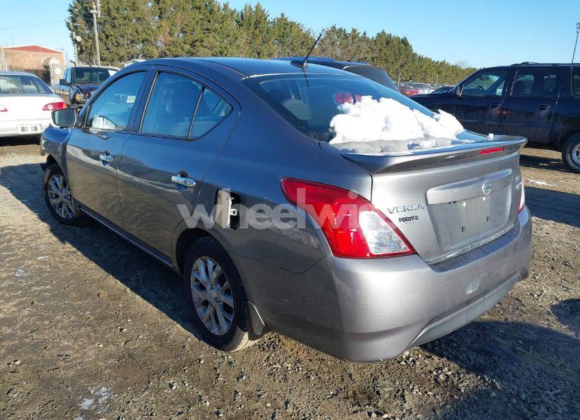 Photo 3 of 2018 Nissan Versa 1.6 SV (VIN 3N1CN7AP9JL839798)