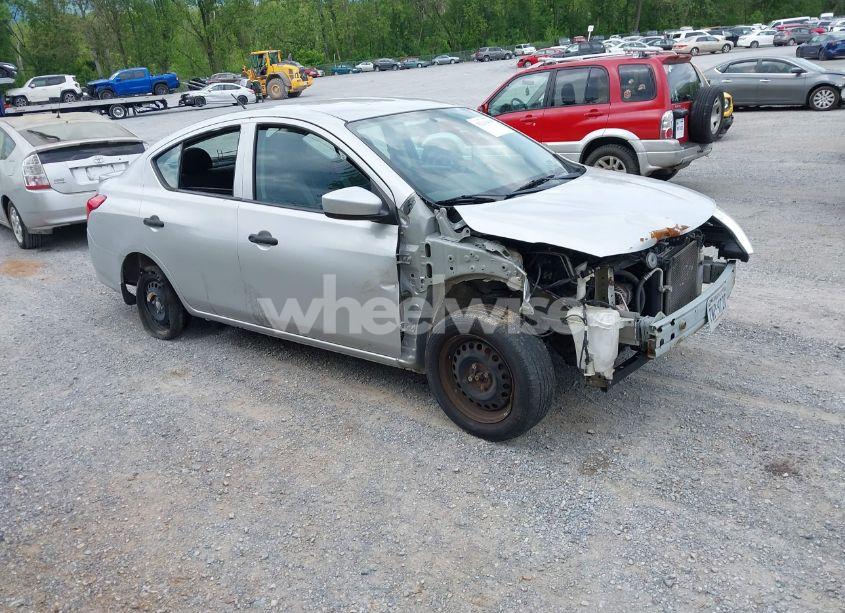 2018 Nissan Versa 1.6 S+ (VIN 3N1CN7AP9JL859839) main photo