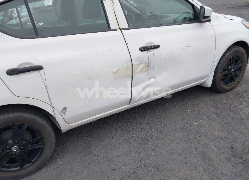 Photo 6 of 2018 Nissan Versa 1.6 S+ (VIN 3N1CN7AP9JL887608)