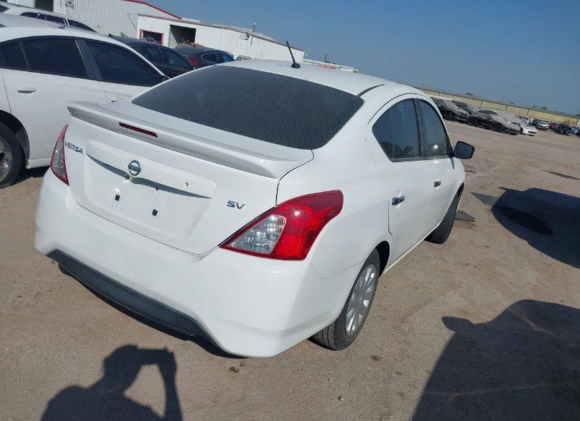 Photo 4 of 2019 Nissan Versa 1.6 SV (VIN 3N1CN7AP9KL801229)