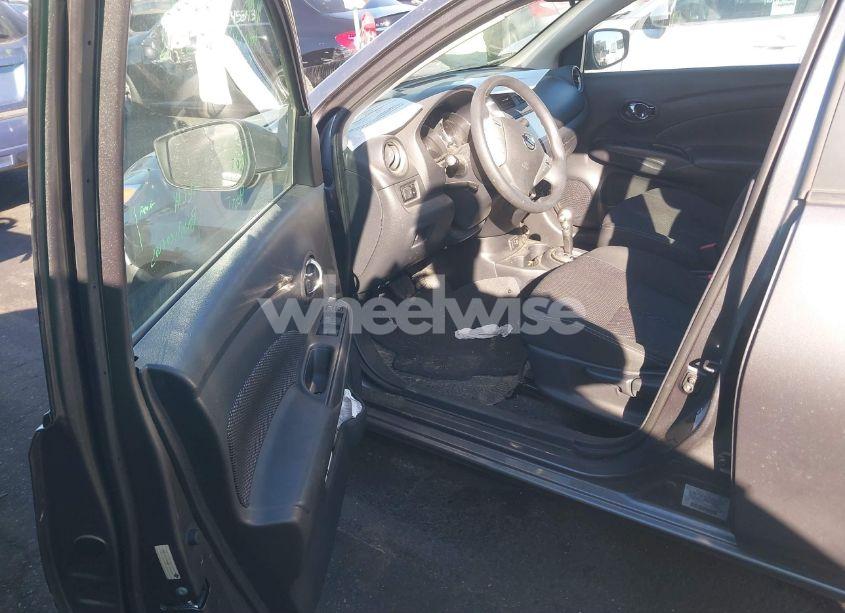 Photo 5 of 2019 Nissan Versa 1.6 SV (VIN 3N1CN7AP9KL816734)