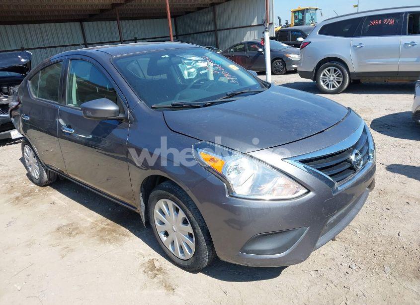 2019 Nissan Versa 1.6 SV (VIN 3N1CN7AP9KL818600) main photo