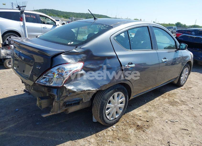 Photo 4 of 2019 Nissan Versa 1.6 SV (VIN 3N1CN7AP9KL818600)