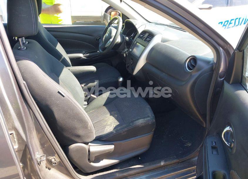 Photo 5 of 2019 Nissan Versa 1.6 SV (VIN 3N1CN7AP9KL818600)