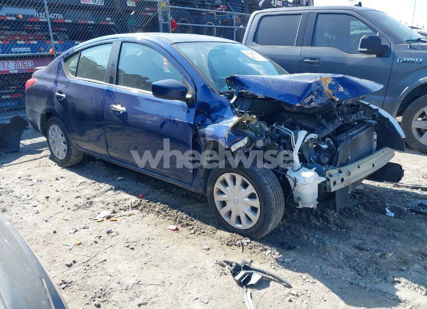 2019 Nissan Versa 1.6 SV (VIN 3N1CN7AP9KL820797) main photo