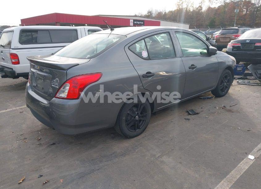 Photo 4 of 2019 Nissan Versa 1.6 S+ (VIN 3N1CN7AP9KL824235)