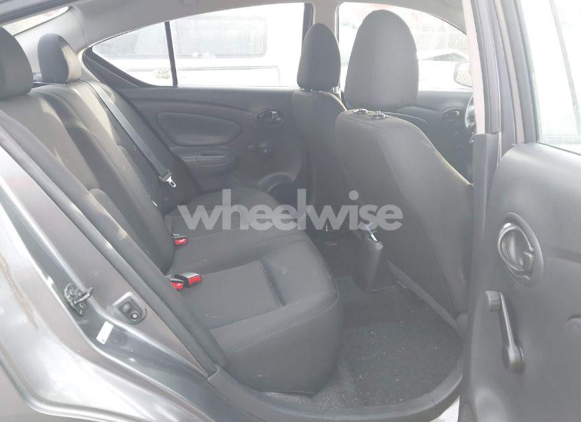 Photo 8 of 2019 Nissan Versa 1.6 S+ (VIN 3N1CN7AP9KL824235)