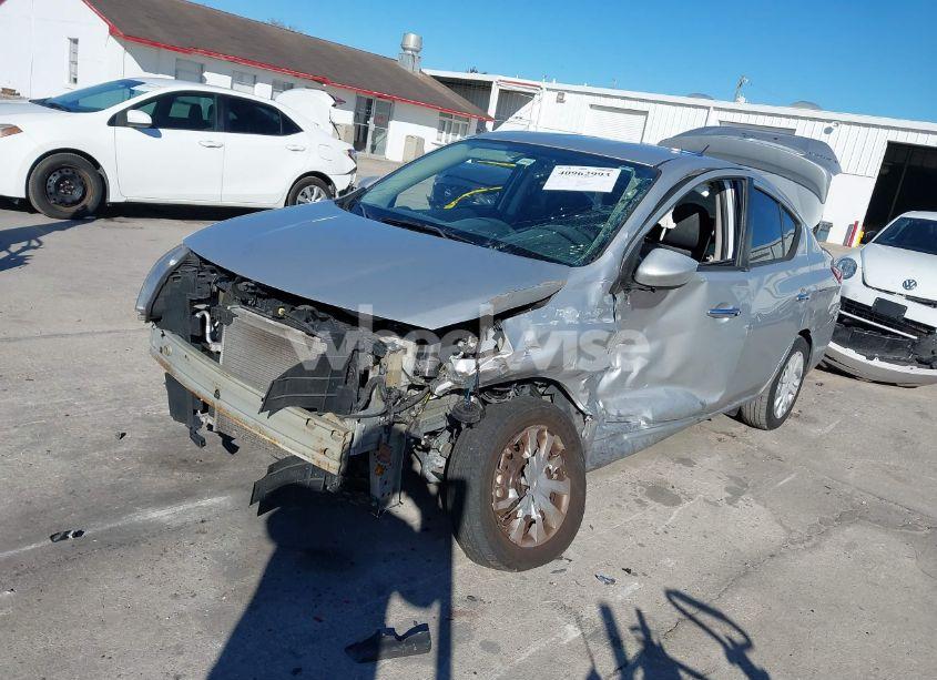 Photo 2 of 2019 Nissan Versa 1.6 SV (VIN 3N1CN7AP9KL826504)