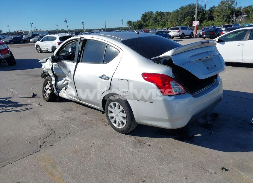 Photo 3 of 2019 Nissan Versa 1.6 SV (VIN 3N1CN7AP9KL826504)