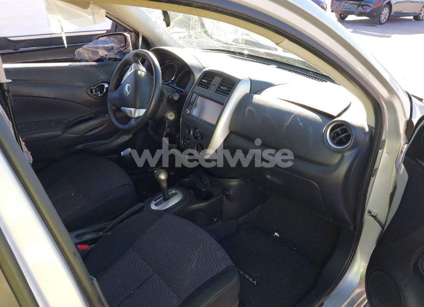 Photo 5 of 2019 Nissan Versa 1.6 SV (VIN 3N1CN7AP9KL826504)