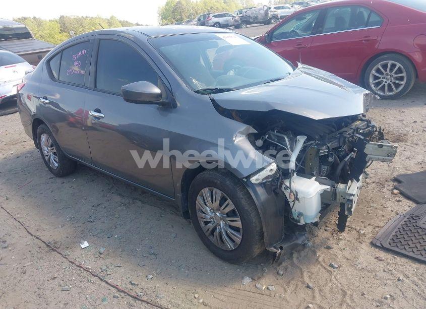 2019 Nissan Versa 1.6 SV (VIN 3N1CN7AP9KL830603) main photo