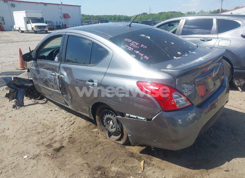 Photo 3 of 2019 Nissan Versa 1.6 SV (VIN 3N1CN7AP9KL830603)