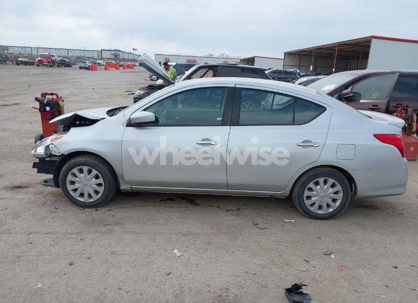 Photo 15 of 2019 Nissan Versa 1.6 SV (VIN 3N1CN7AP9KL838989)