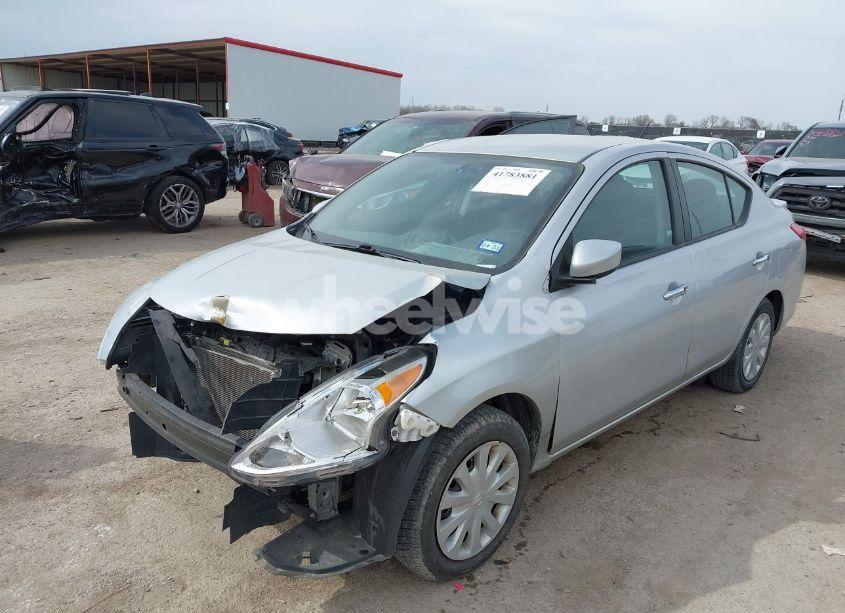 Photo 2 of 2019 Nissan Versa 1.6 SV (VIN 3N1CN7AP9KL838989)