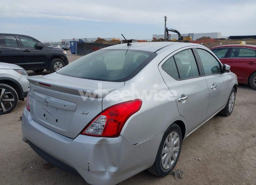 Photo 4 of 2019 Nissan Versa 1.6 SV (VIN 3N1CN7AP9KL838989)