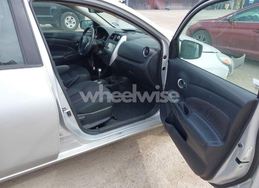 Photo 5 of 2019 Nissan Versa 1.6 SV (VIN 3N1CN7AP9KL838989)