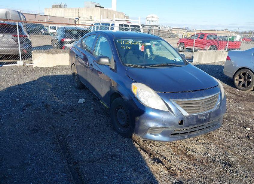 2013 Nissan Versa 1.6 S+ (VIN 3N1CN7APXDL856131) main photo