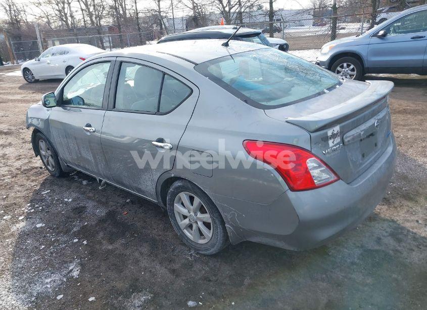 Photo 3 of 2013 Nissan Versa 1.6 SL (VIN 3N1CN7APXDL892112)