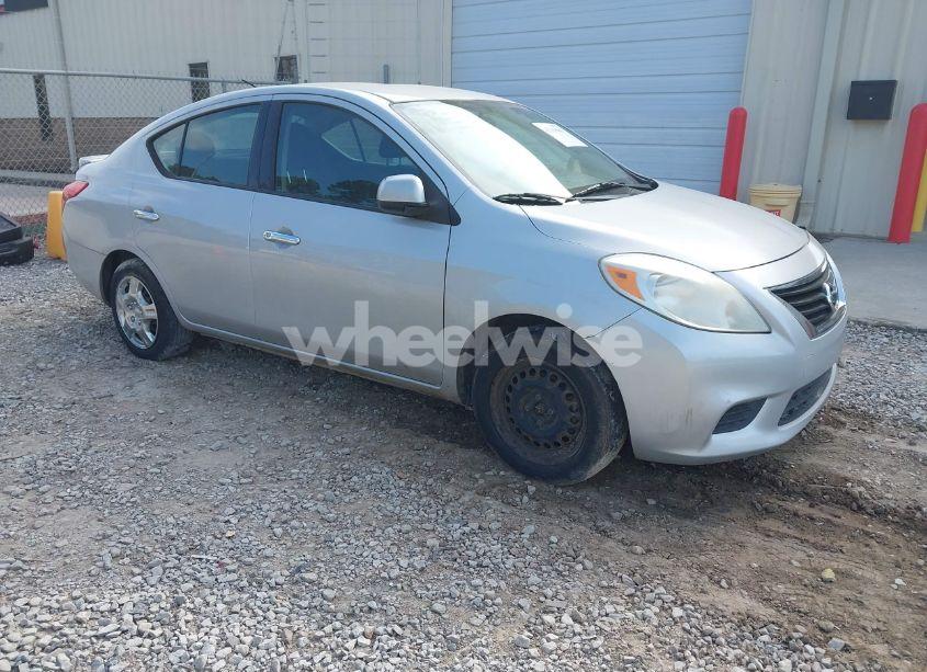 2014 Nissan Versa 1.6 S/1.6 S+/1.6 SL/1.6 SV (VIN 3N1CN7APXEK453063) main photo