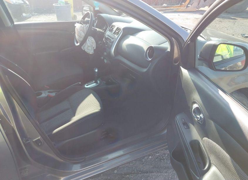 Photo 5 of 2014 Nissan Versa 1.6 S/1.6 S+/1.6 SL/1.6 SV (VIN 3N1CN7APXEK464211)