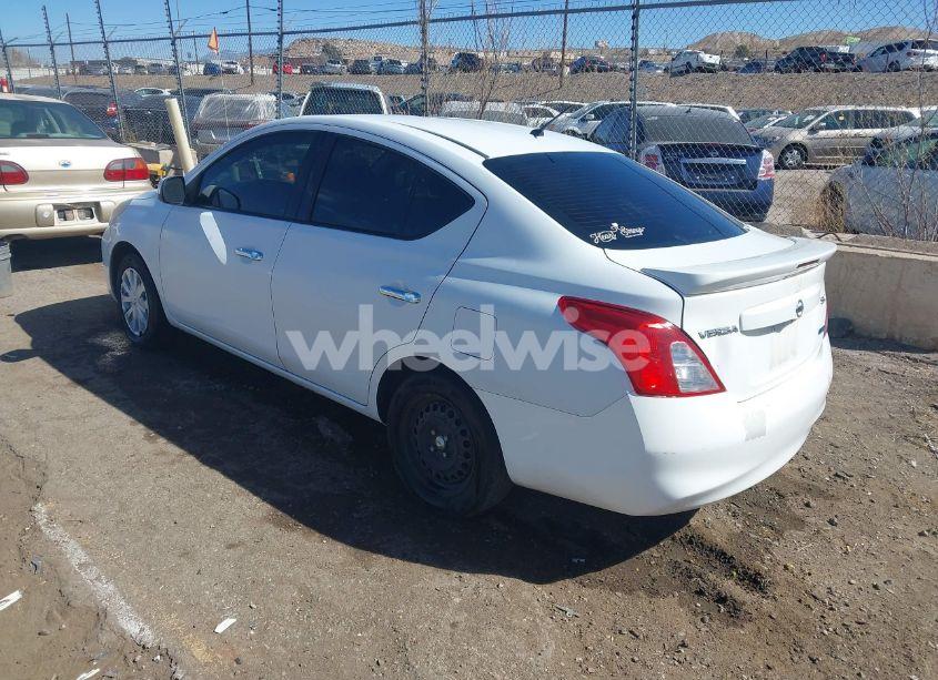 Photo 3 of 2014 Nissan Versa 1.6 SV (VIN 3N1CN7APXEL825186)