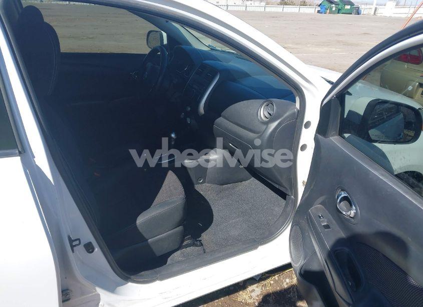 Photo 5 of 2014 Nissan Versa 1.6 SV (VIN 3N1CN7APXEL825186)