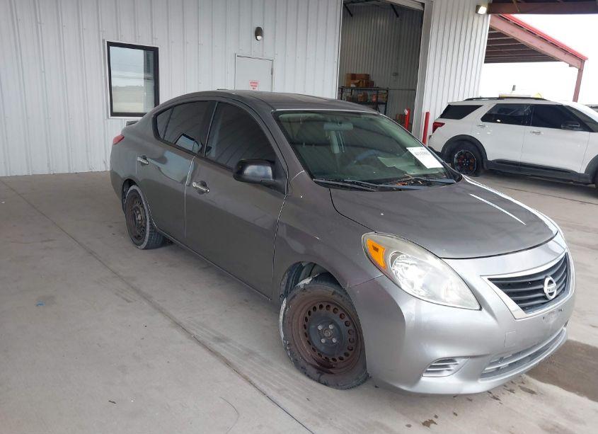 2014 Nissan Versa 1.6 SV (VIN 3N1CN7APXEL829125) main photo