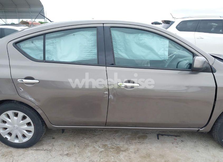 Photo 13 of 2014 Nissan Versa 1.6 SV (VIN 3N1CN7APXEL837340)