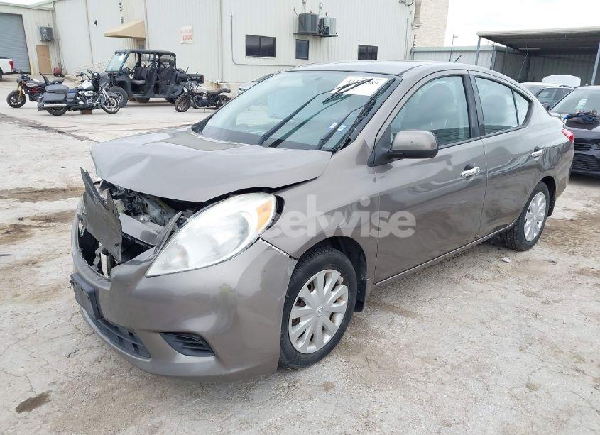 Photo 2 of 2014 Nissan Versa 1.6 SV (VIN 3N1CN7APXEL837340)