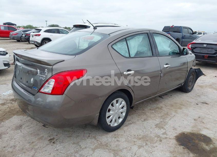 Photo 4 of 2014 Nissan Versa 1.6 SV (VIN 3N1CN7APXEL837340)